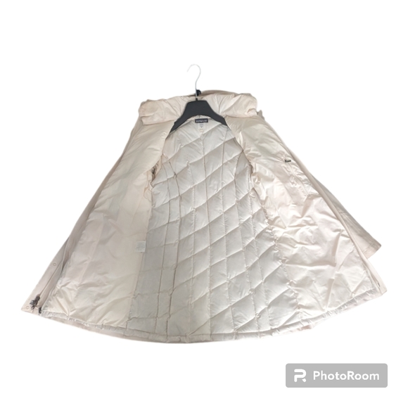 Patagonia Tres 3-1 Parka in Oat Waterproof Jacket - Picture 4 of 6